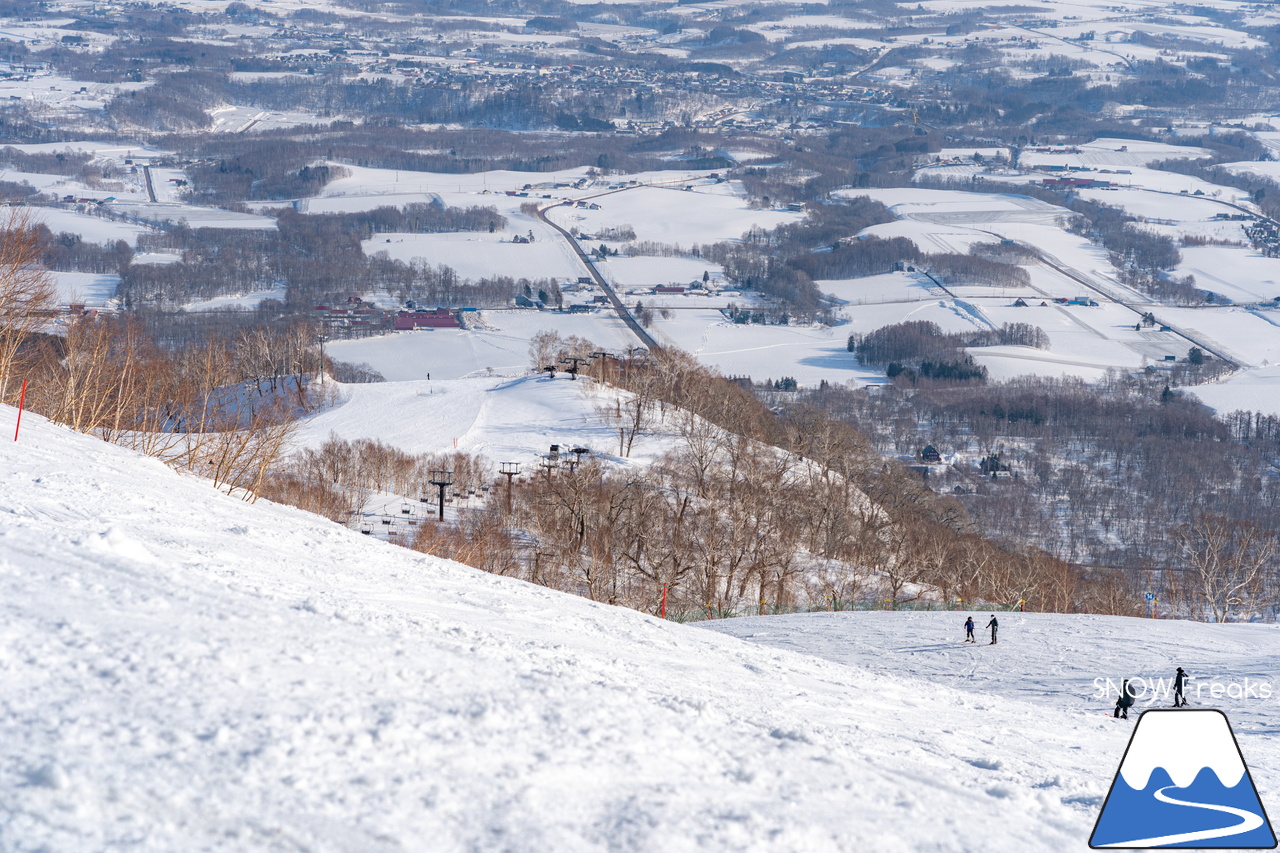 ニセコビレッジ・ニセコアンヌプリ国際スキー場｜さすが『ニセコ』。雪不足や暖気とは無縁？！積雪たっぷりで全面滑走OKです(^^)/